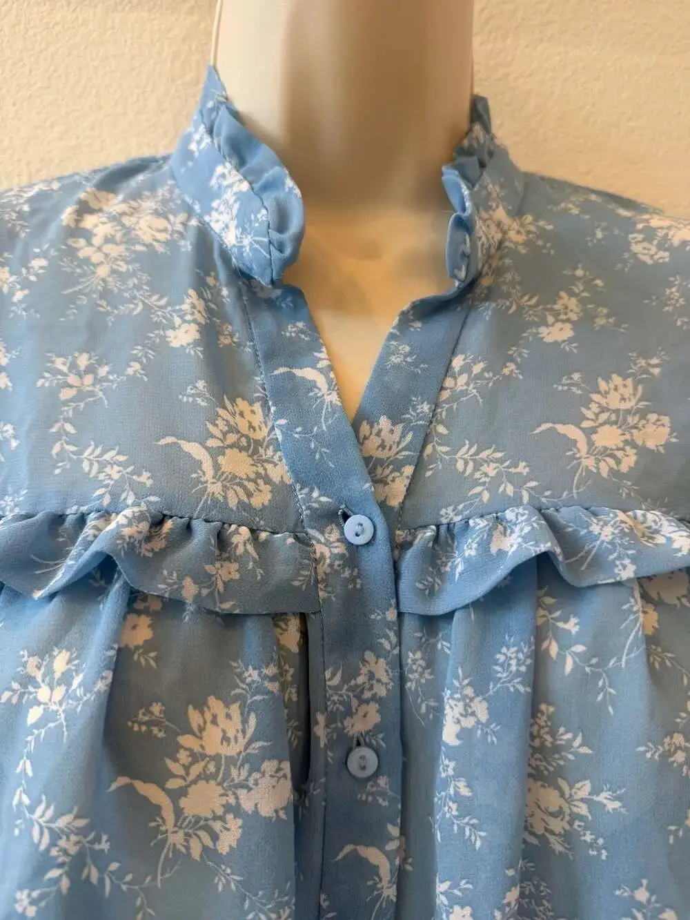 Zara Blue and White Floral Print Ruffle Long Sleeve Blouse